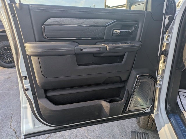 2025 RAM 3500 Limited