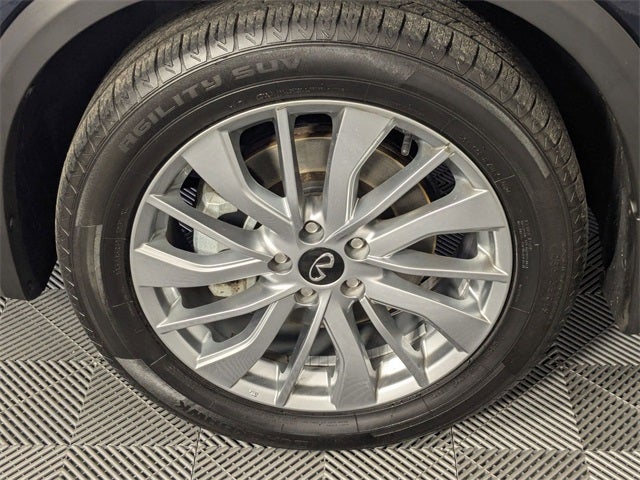 2023 INFINITI QX50 LUXE