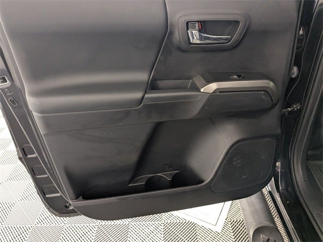 2021 Toyota Tacoma Limited V6