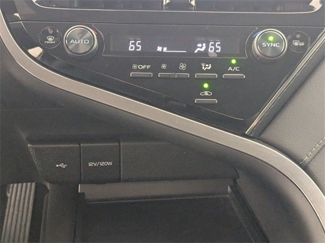 2023 Toyota Camry Hybrid LE