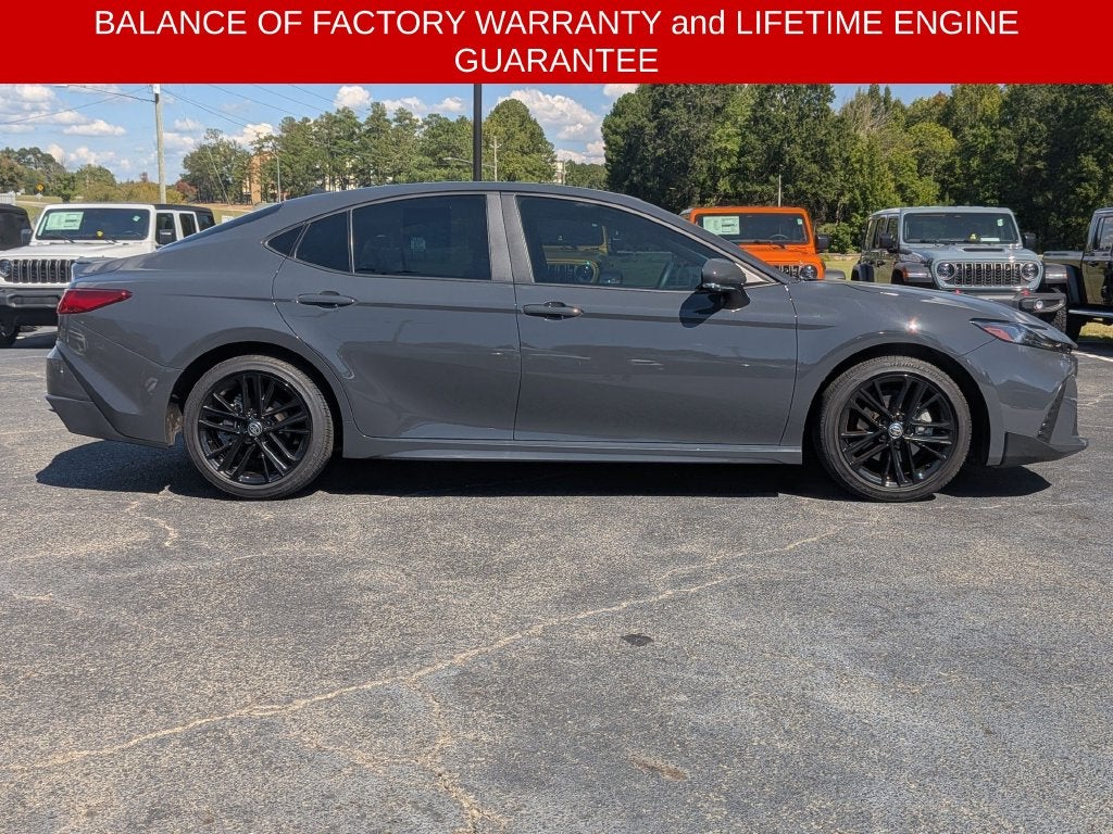 2025 Toyota Camry SE