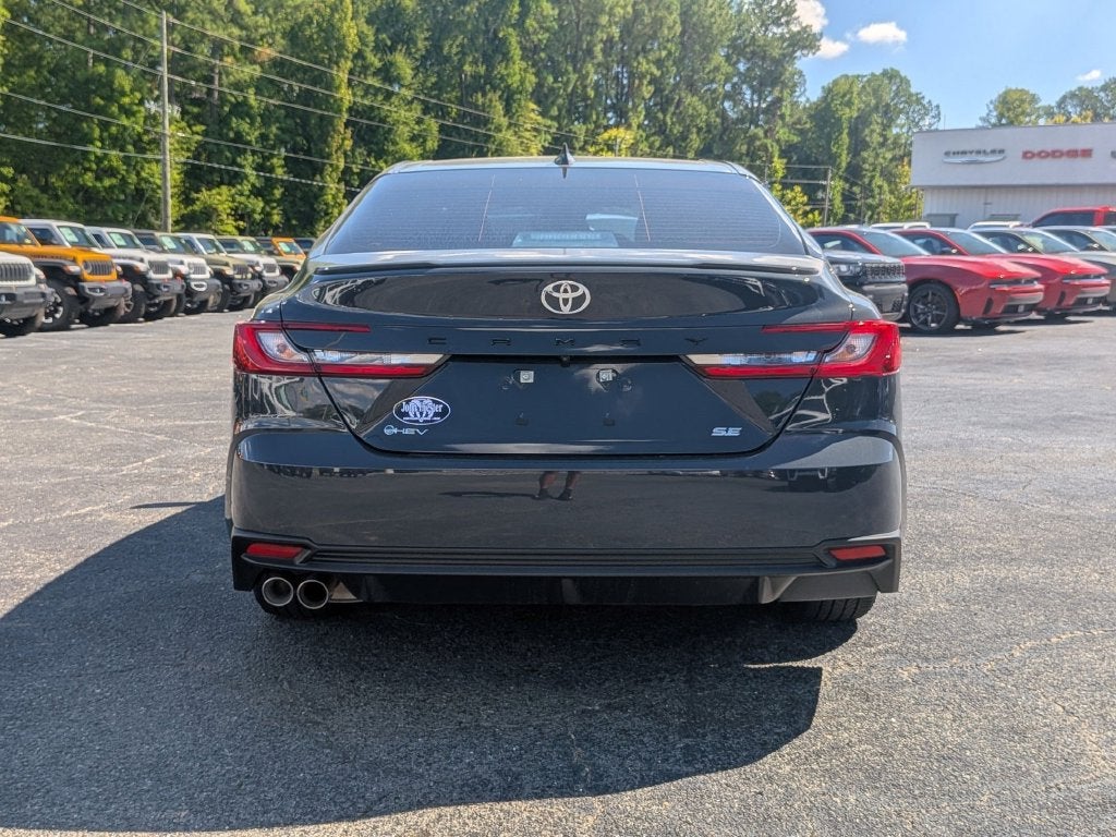 2025 Toyota Camry SE