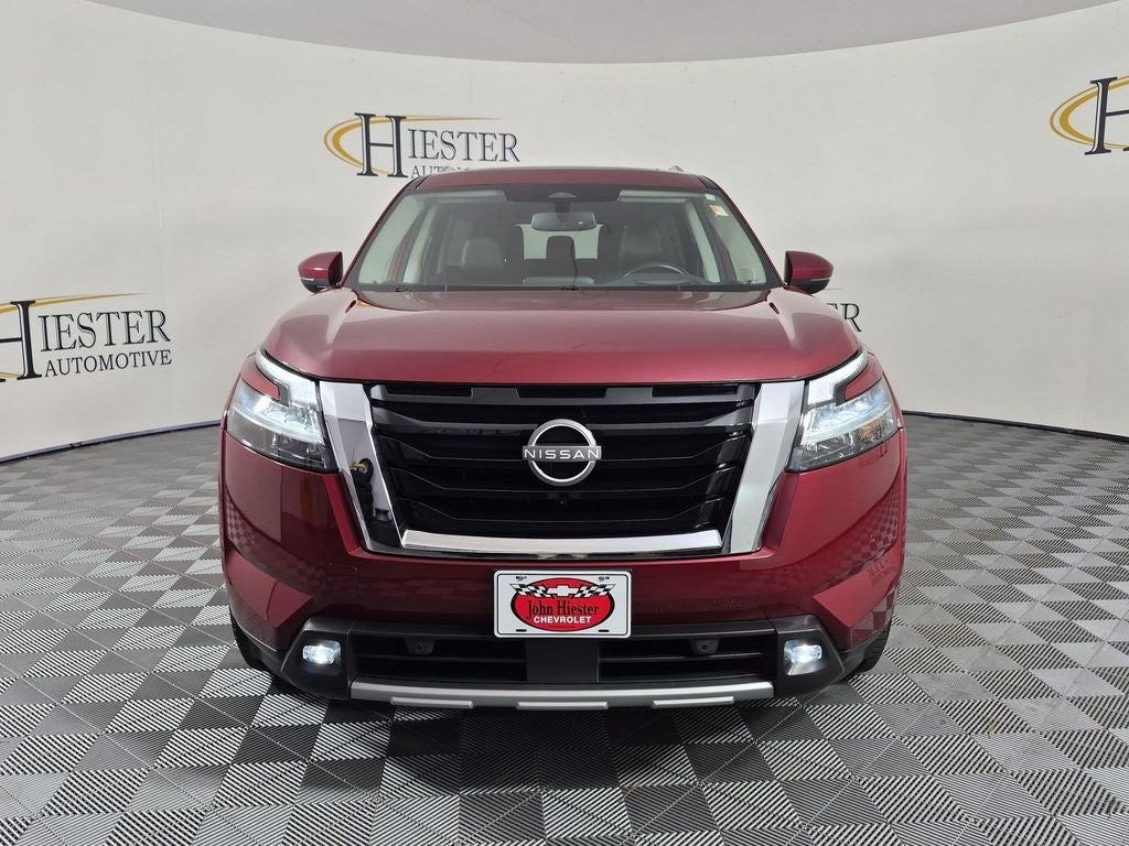 2022 Nissan Pathfinder Platinum