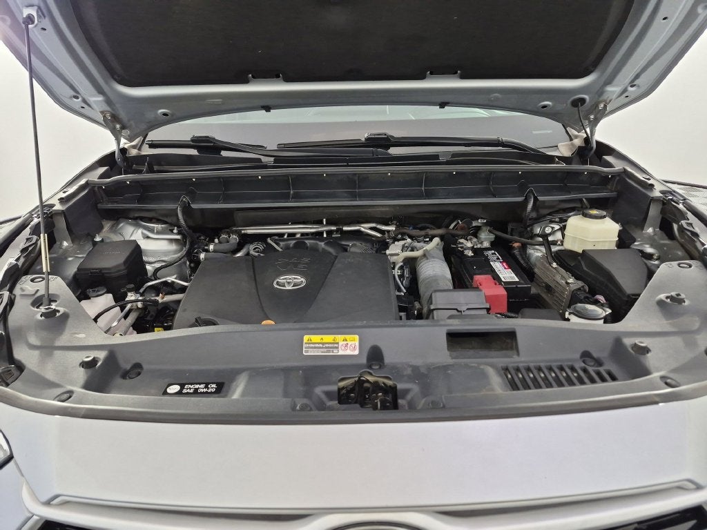 2021 Toyota Highlander L