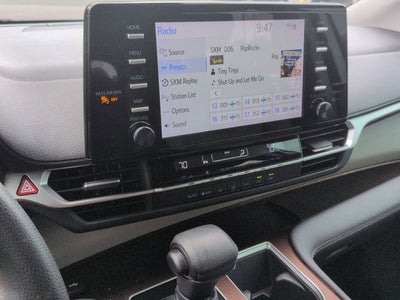 2024 Toyota Sienna LE 8 Passenger