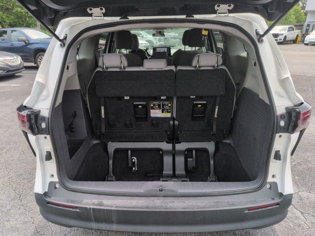 2024 Toyota Sienna LE 8 Passenger