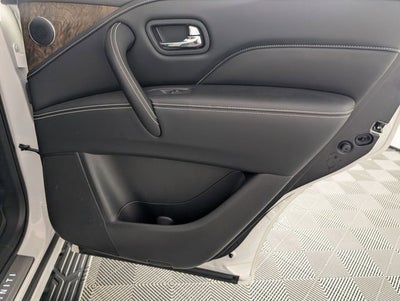 2023 INFINITI QX80 Premium Select