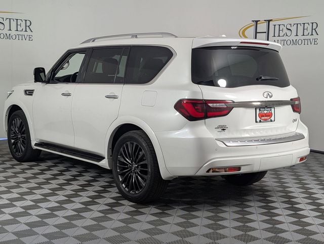 2023 INFINITI QX80 Premium Select