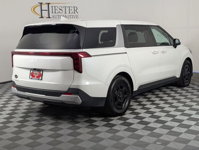 2025 Kia Carnival LXS