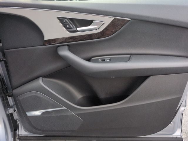 2019 Audi Q7 45 Premium Plus quattro