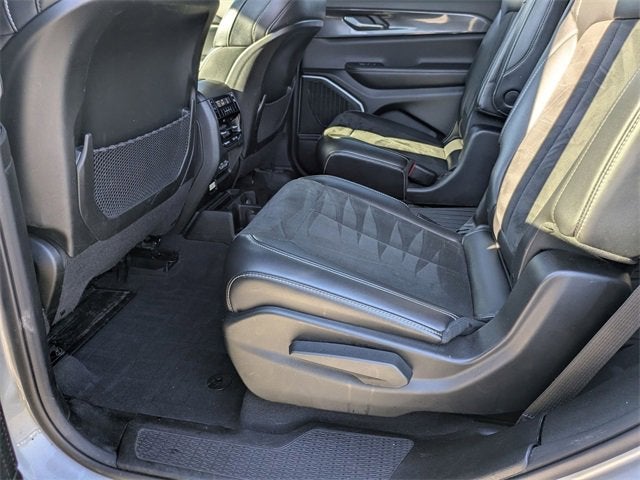 2022 Jeep Grand Cherokee L Altitude