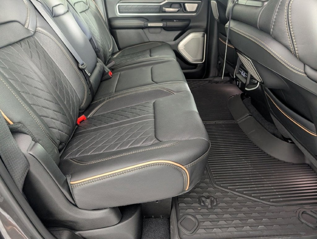 2026 RAM 1500 Tungsten Crew Cab 4x4 5'7" Box