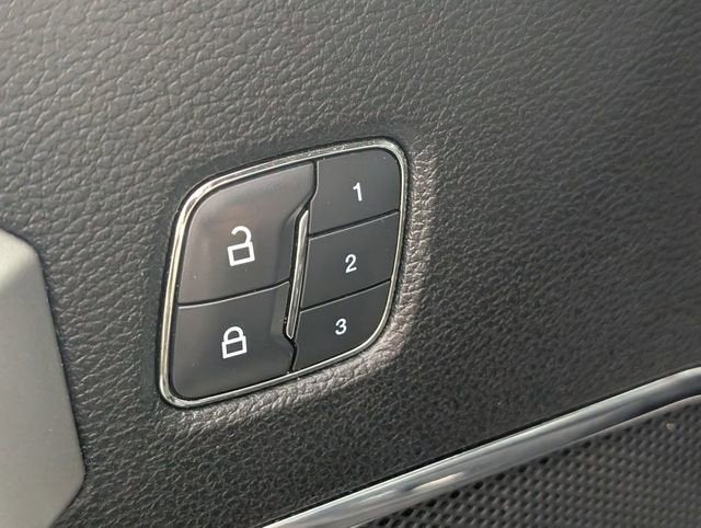 2017 Ford Super Duty F-250 SRW Lariat