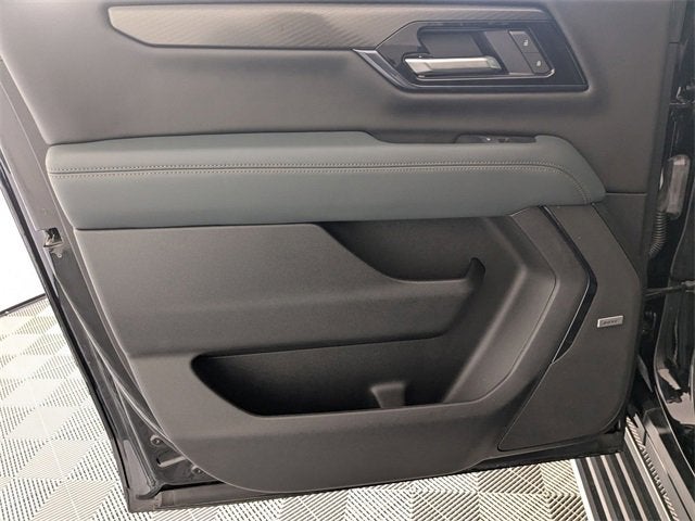 2025 GMC Yukon XL AT4