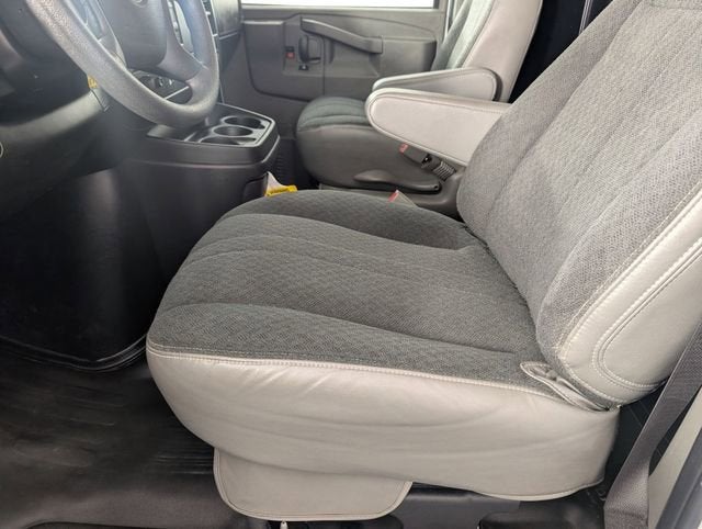 2024 GMC Savana Cargo 2500 Work Van