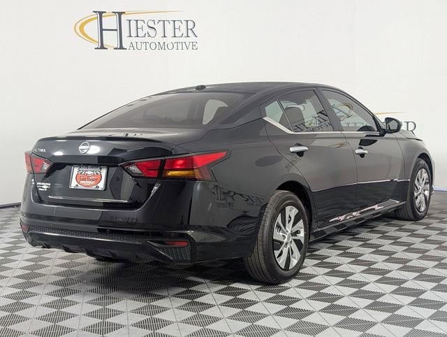 2025 Nissan Altima S