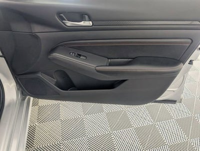 2022 Nissan Altima SR FWD