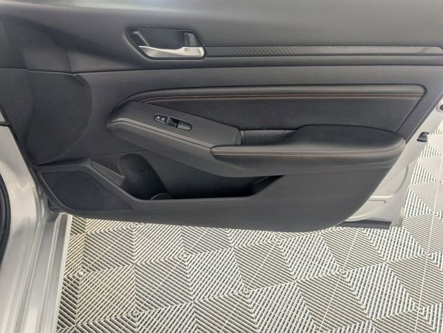 2022 Nissan Altima SR FWD