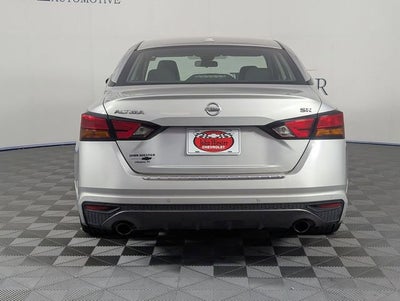 2022 Nissan Altima SR FWD