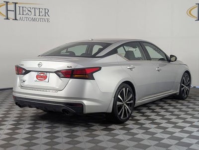 2022 Nissan Altima SR FWD