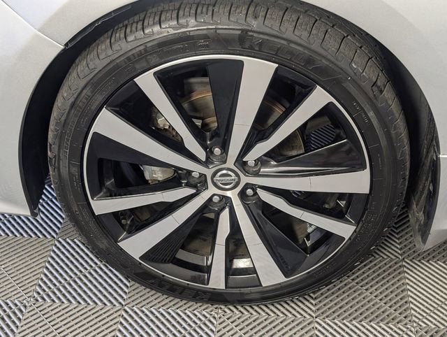 2022 Nissan Altima SR FWD