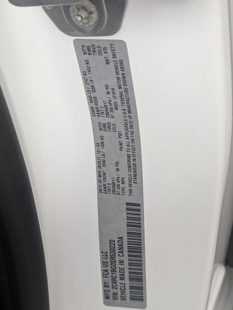 2025 Chrysler Pacifica Select