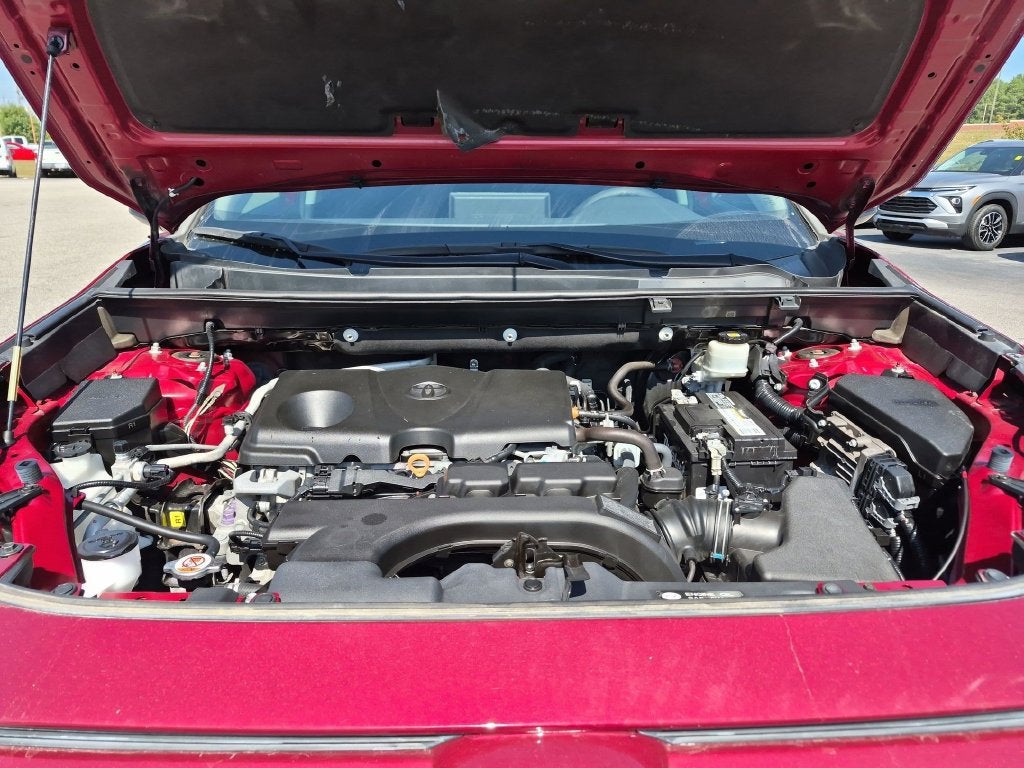 2020 Toyota RAV4 LE