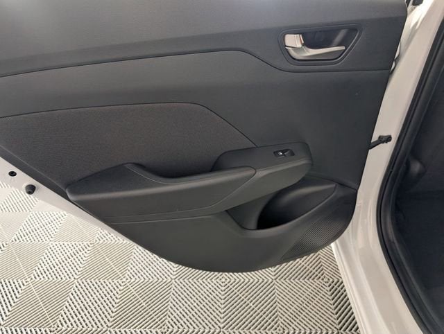 2022 Hyundai Accent SE