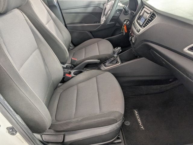 2022 Hyundai Accent SE