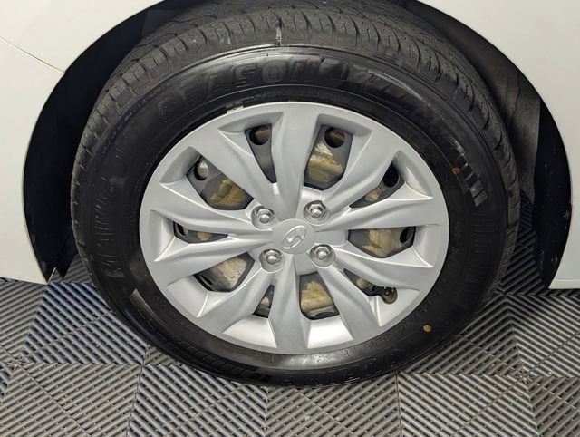 2022 Hyundai Accent SE