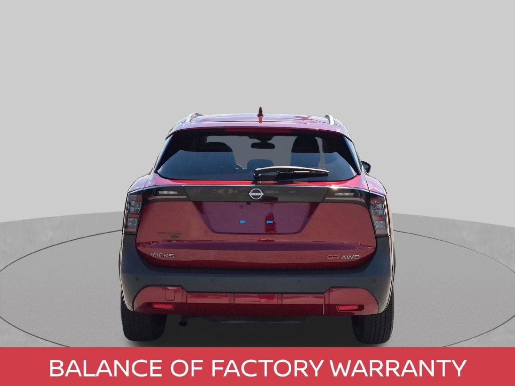 2025 Nissan Kicks SR