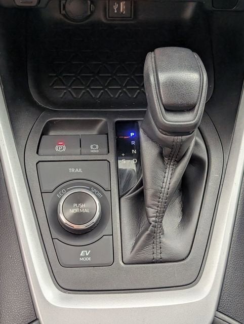 2023 Toyota RAV4 Hybrid LE