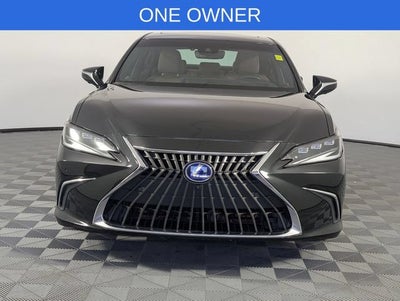 2022 Lexus ES 300h Ultra Luxury