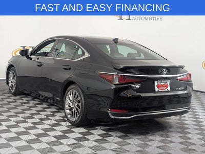 2022 Lexus ES 300h Ultra Luxury