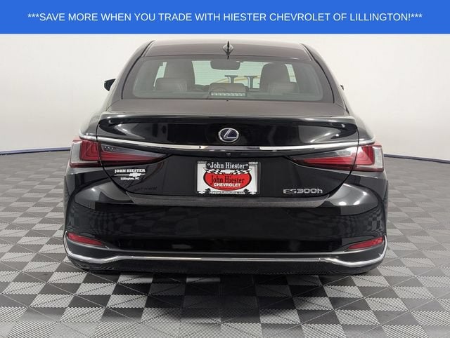 2022 Lexus ES 300h Ultra Luxury