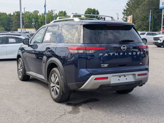 2022 Nissan Pathfinder SL