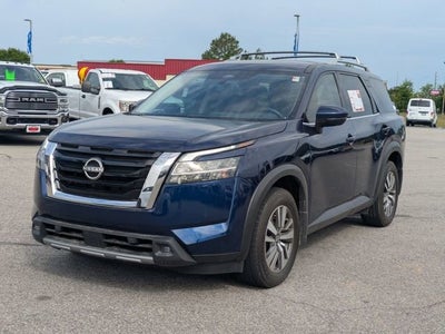 2022 Nissan Pathfinder SL