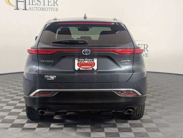 2022 Toyota Venza LE