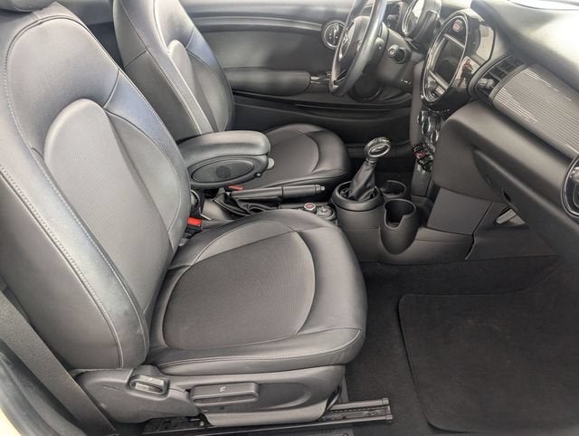 2017 MINI Hardtop Cooper