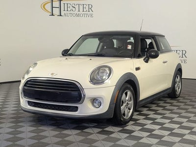 2017 MINI Hardtop Cooper