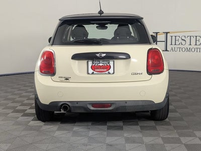 2017 MINI Hardtop Cooper