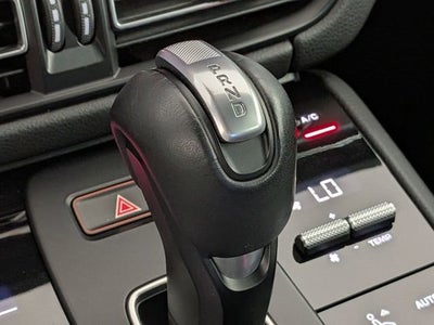 2023 Porsche Macan T